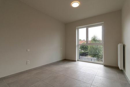 ! NIEUWE VOORWAARDEN! Zeer mooi afgewerkt en instapklaar nieuwbouwappartement gelegen in groene zone met mogelijkheid tot bijhuren van ondergrondse autostaanpla - Photo 4