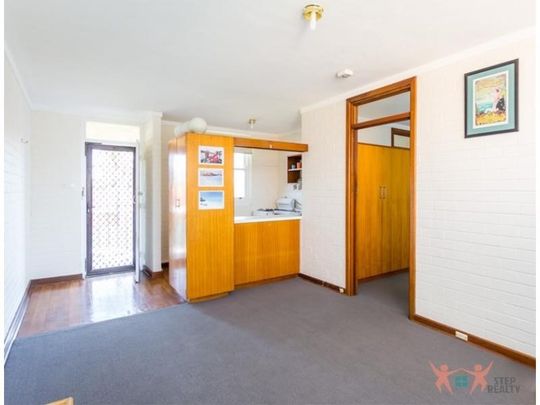 18/221 Clontarf Rd, Hamilton Hill - Photo 1