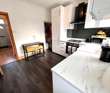 2 bedroom detached house to rent - Photo 4