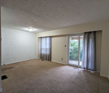 For Lease - 35 Dawson Crescent, Brampton, Ontario - Photo 1