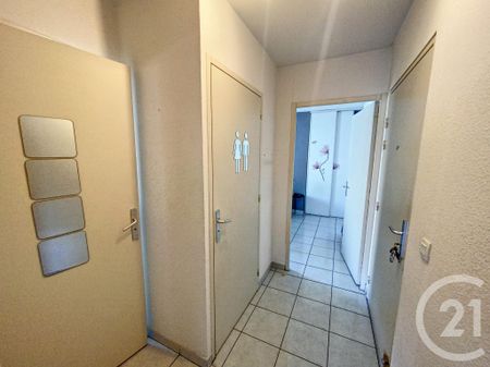 Location Appartement 2 pièces 41m² MONTPELLIER 34070 - Photo 3