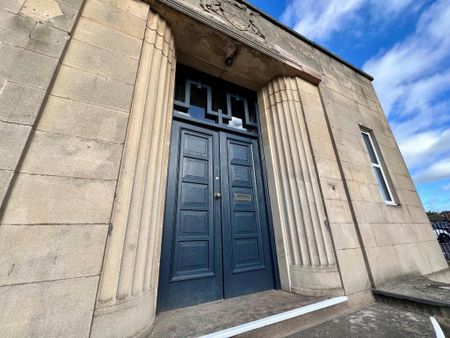 3 bedroom flat to rent - Photo 4