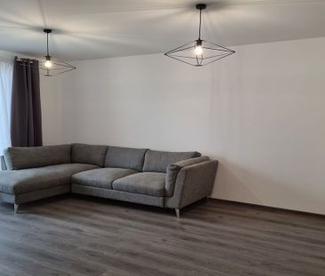 Apartament zona Centrală et. 3, str. Avram Iancu cu terasa de 40 mp - Photo 2