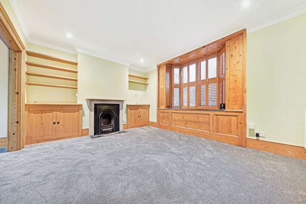 Church Crescent, Victoria Park Village, London, E9 7DH - Photo 1