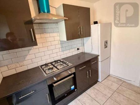 Barons Court Church Lane, London, NW9 - Photo 3