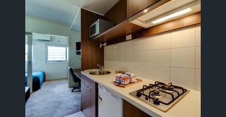 Student Only Accomodation at Kingsbury Gardens - Double Studio - Photo 4
