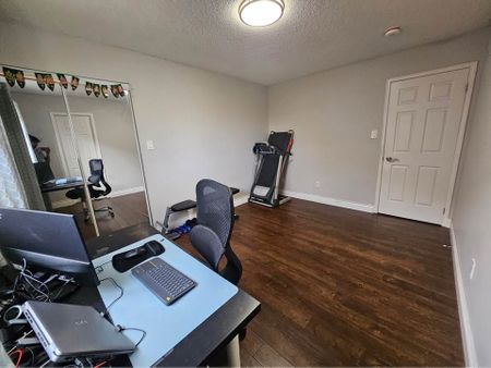 For Lease - 19 Piane Avenue Unit# Upper, Brampton, Ontario - Photo 2