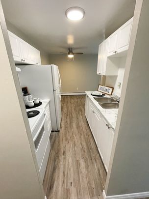 Avon Place Apartments - Photo 1