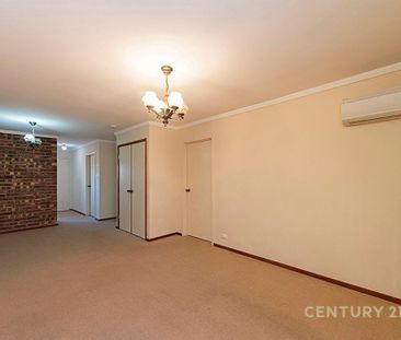 Unfurnished 2 Bedroom Apartment in a Secure Complex. - Photo 1