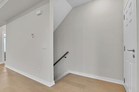 For Lease - 359 Rhonda Stewart Private, Stittsville - Munster - Richmond, Ontario - Photo 3