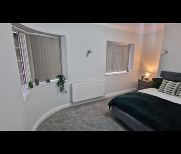 Room in a Shared Flat, Springfield Court, B28 - Photo 2