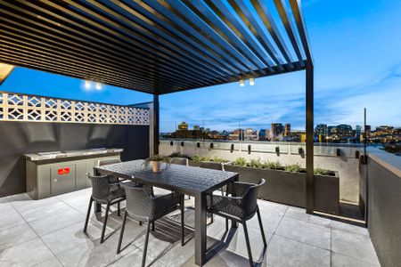 Thinking of selling? Contact our agent - Photo 4