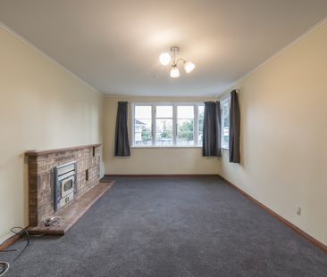 Charming 3-Bedroom Family Home in a Lovely Cul-de-Sac - Photo 1