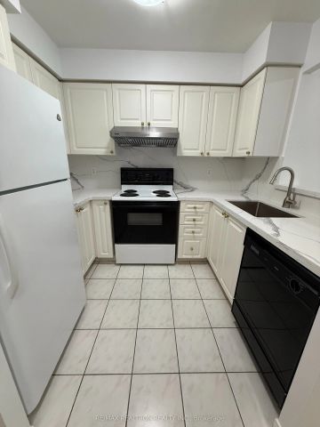 39 Pemberton Avenue #916 - Photo 3