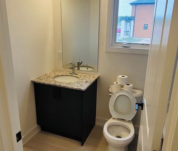 For Lease - 92 Creighton Drive Unit# Main, Loyalist, Ontario - Photo 5