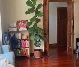 Location, Comfort and Sun - Photo 5