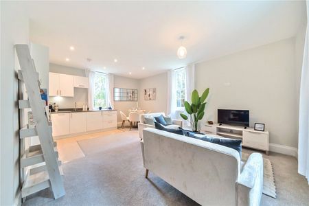 Officers Park, Brunswick Road, Deepcut, Camberley, Surrey, GU16 - Photo 2