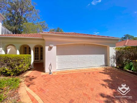 Spacious, Fully Furnished 2 Bedroom Villa Within Gated Community - Photo 5