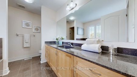 For Lease - 164 Mavrinac Boulevard, Aurora, Ontario - Photo 5