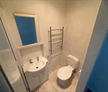 One bedroom rural oasis - Photo 2