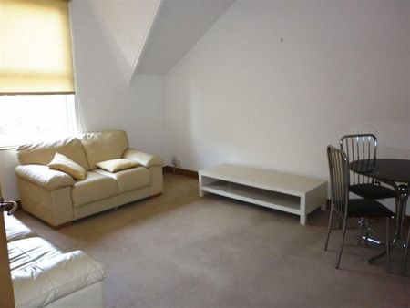 1 bedroom flat to rent - Photo 2
