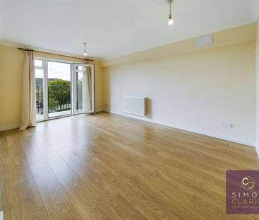 Ribblesdale Avenue, New Southgate, London, N11 - Photo 1