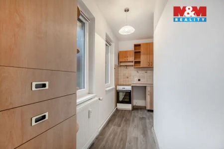 Pronájem bytu 2+1, Liberec, ul. Holubova - Photo 2
