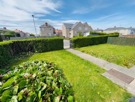 Chatham Gardens, Hartlepool - Photo 3