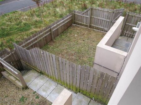31 Glenview Park, Newtownabbey, BT37 0TG - Photo 2