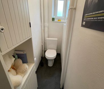 Chaux-de-Fonds, joli 1.5 pièces rénové avec balcon - Photo 2