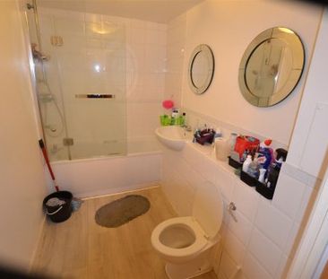 2 Bedroom Apartment - Duke Street - Photo 5