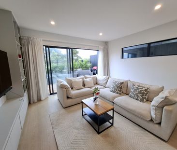 27 Pukeko Road, Hobsonville - Photo 2