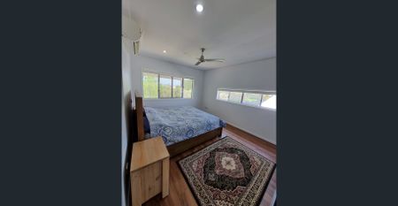 LOW MAINTENANCE TOWNHOUSE, TOTALLY SEPARATE WITH OWN YARD - IN POPULAR NORTHSHORE - Photo 5