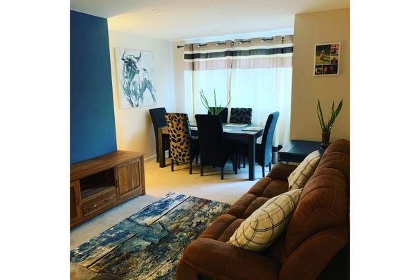 3 bedroom apartment to rent - Photo 1