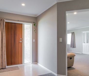 Fitzherbert - 4 Bedrooms - Photo 1