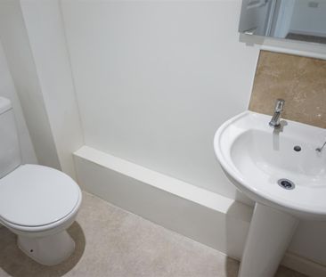 Evesham Road, Redditch - Photo 1