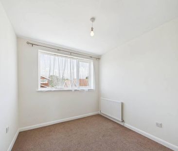 3 bedroom link detached house to rent - Photo 4