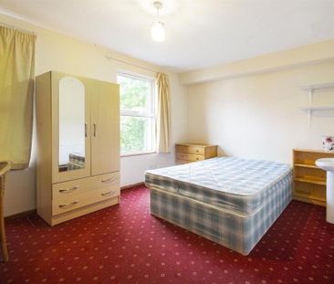 3 Cadogan Street, Belfast, BT7 1QW - Photo 2