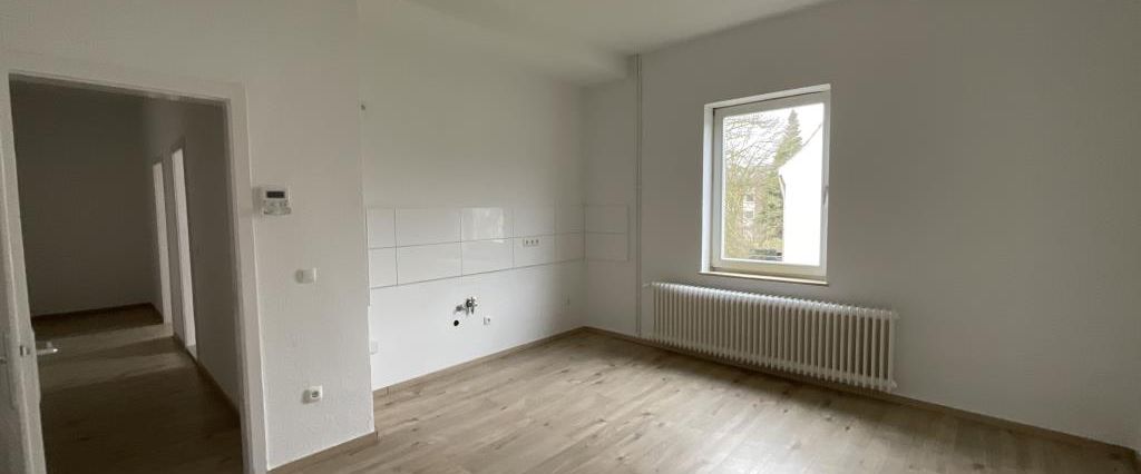 Schöne 1-Zimmer-Wohnung mit großer Wohnküche und Wanne in Wilhelmshaven Fedderwardergroden - Photo 1