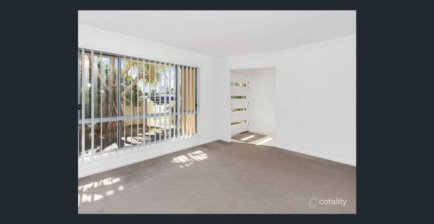 Stunning 4-Bedroom Double-Storey Home for Lease - Photo 1