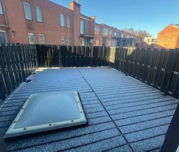 GEDEELTELIJKE GEMEUBELDE WONING MET DAKTERRAS - Photo 2