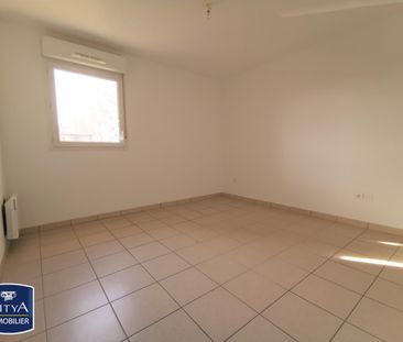 Location Appartement 2 pièces 47m² ST LAURENT DE LA SALANQUE 66250 - Photo 2