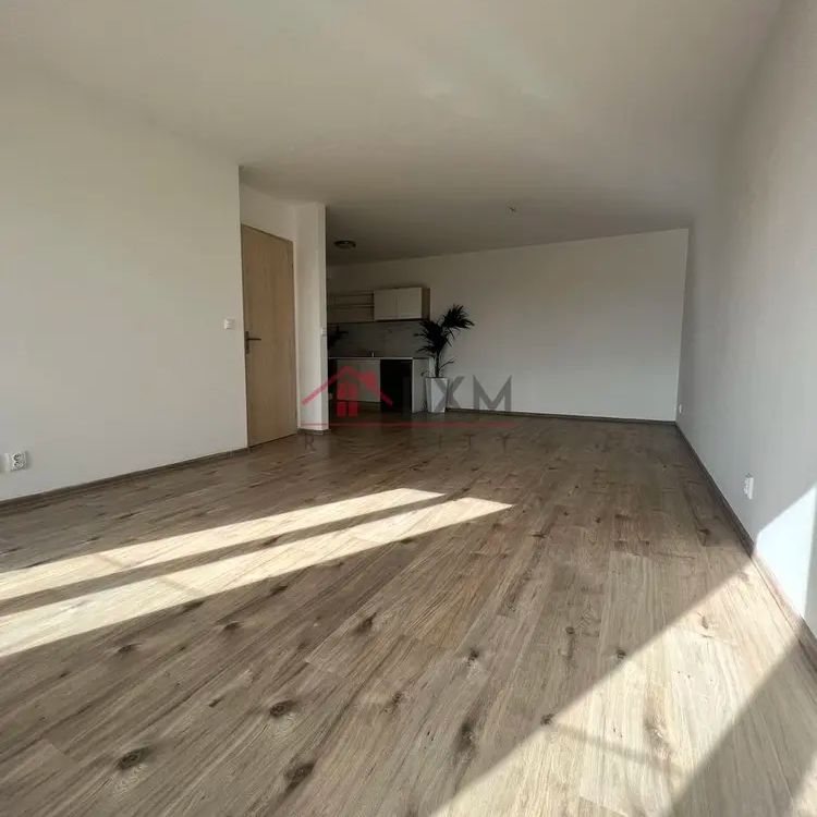 Pronájem bytové jednotky 3+kk - Photo 1