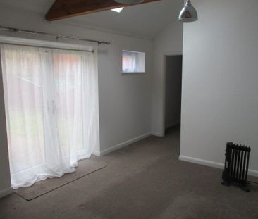 1 bedroom bungalow to rent - Photo 4