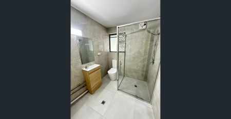 2-bedroom studio with bills included - Photo 5