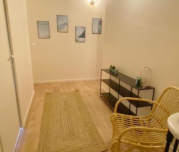 Location Appartement 9 pièces 9m² BORDEAUX 33800 - Photo 3