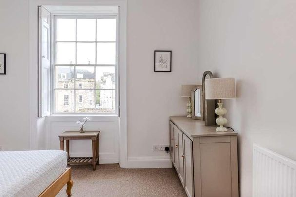 Second Floor Flat, Great Bedford Street, Bath, BA1 - Photo 1