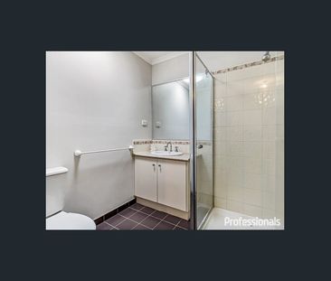 Stunning 3-Bedroom Home! - Photo 3