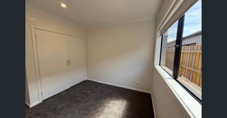 BRAND NEW 4 BEDROOM HOME! - Photo 2