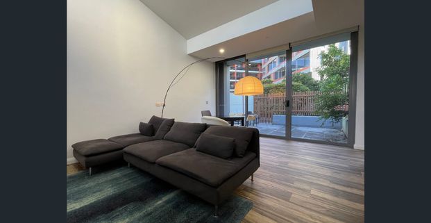 2B2B Townhouse at zetland with furniture - Photo 1